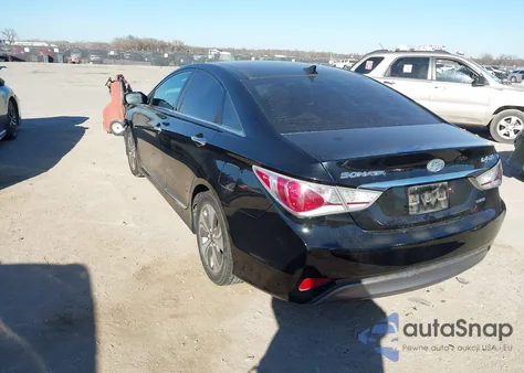 2013 Hyundai Sonata Hybrid Limited z USA, uszkodzony, nr VIN KMHEC4A46DA076338